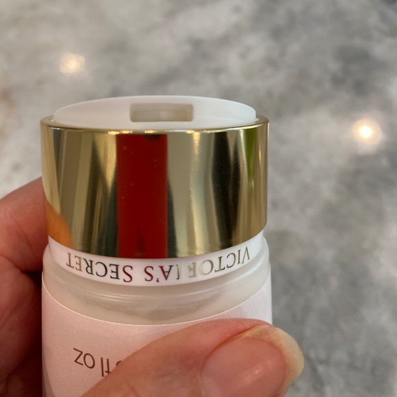 NEW Victoria's Secret Summer in the Sun Fragrance Lotion - Picture 4 of 4